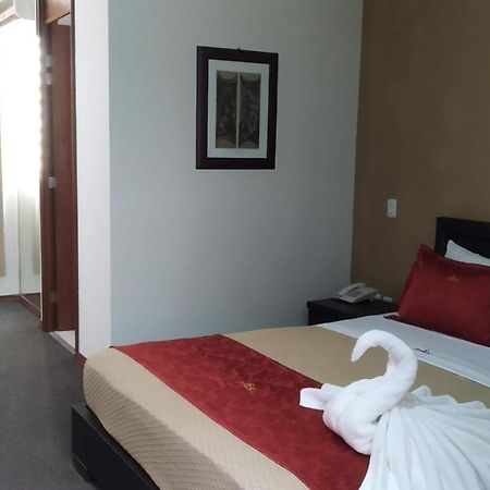 Hotel Porto Alegre Γκουανταλαχάρα Εξωτερικό φωτογραφία