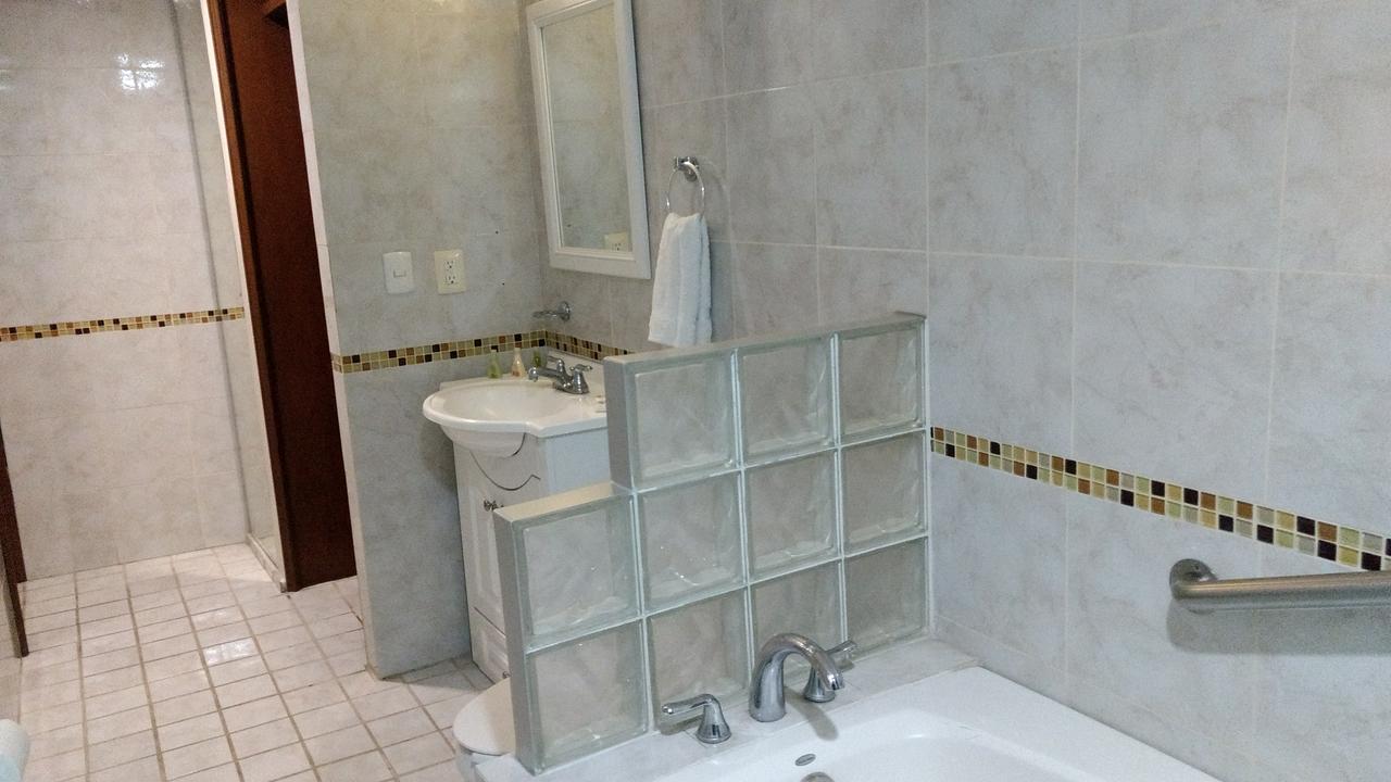 Hotel Porto Alegre Γκουανταλαχάρα Εξωτερικό φωτογραφία