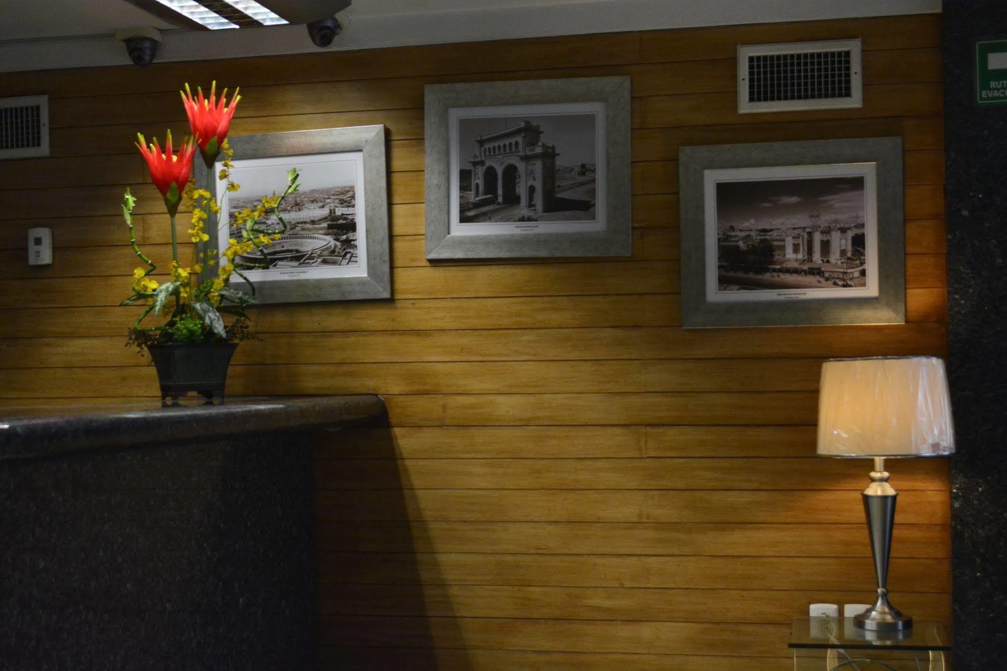 Hotel Porto Alegre Γκουανταλαχάρα Εξωτερικό φωτογραφία