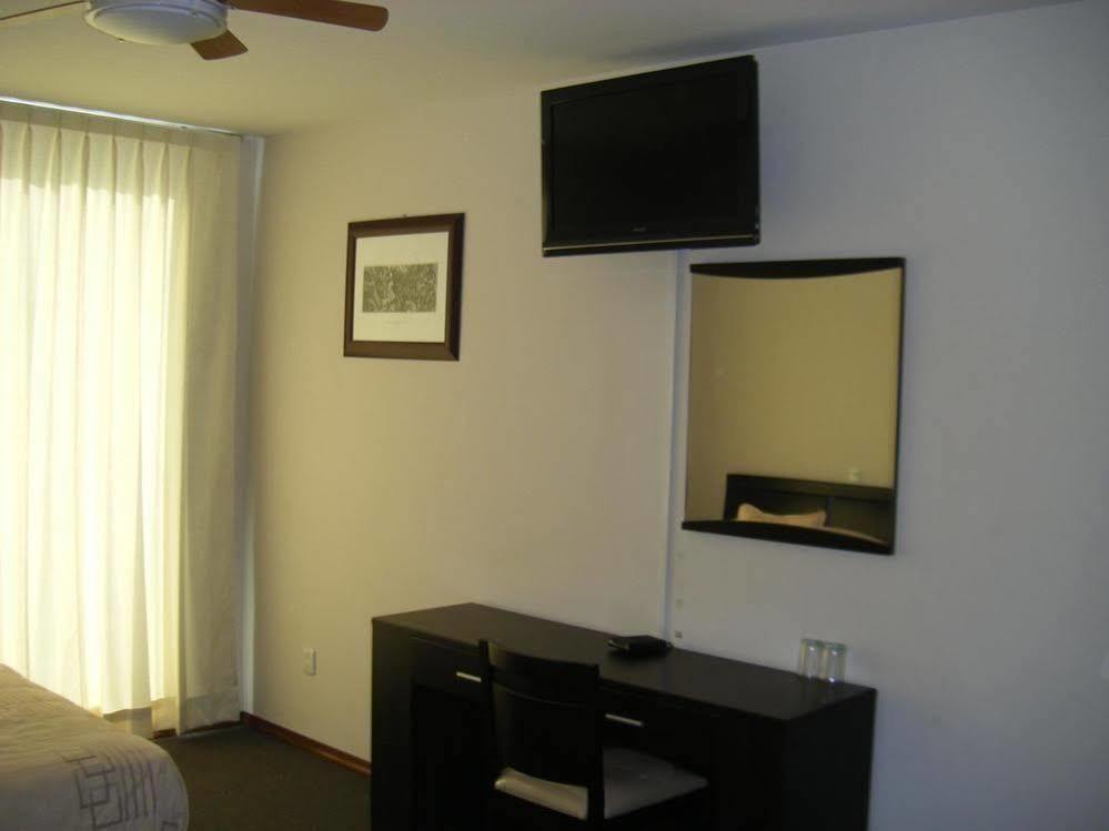 Hotel Porto Alegre Γκουανταλαχάρα Εξωτερικό φωτογραφία