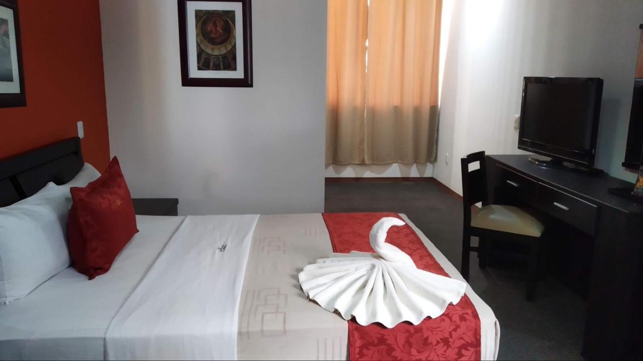 Hotel Porto Alegre Γκουανταλαχάρα Εξωτερικό φωτογραφία