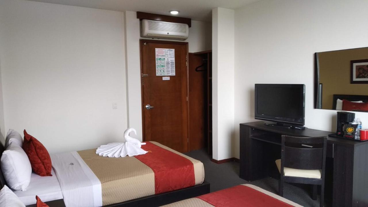 Hotel Porto Alegre Γκουανταλαχάρα Εξωτερικό φωτογραφία